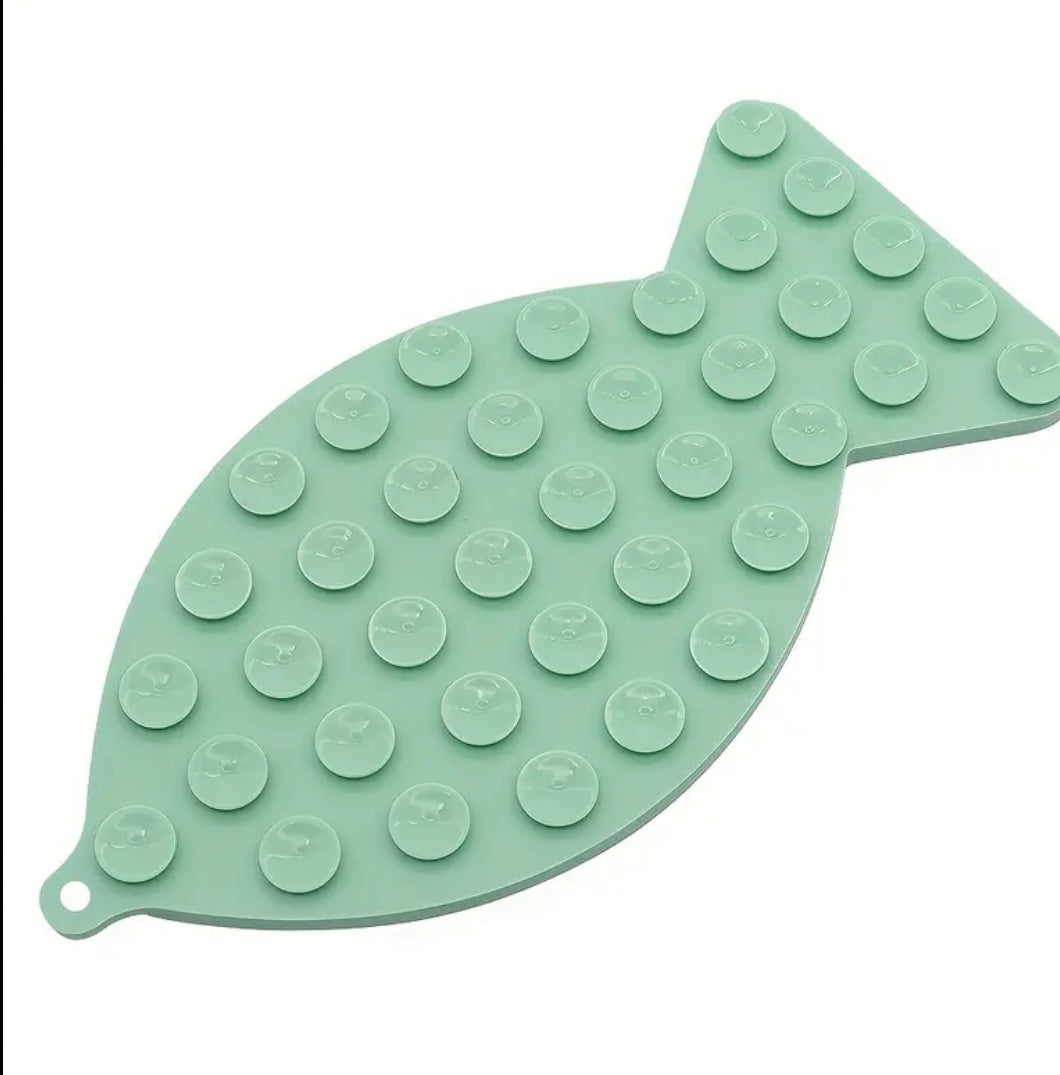 Fish Shaped Lick Mat Silicone Dispenser-Anxiety Relief-Feeding